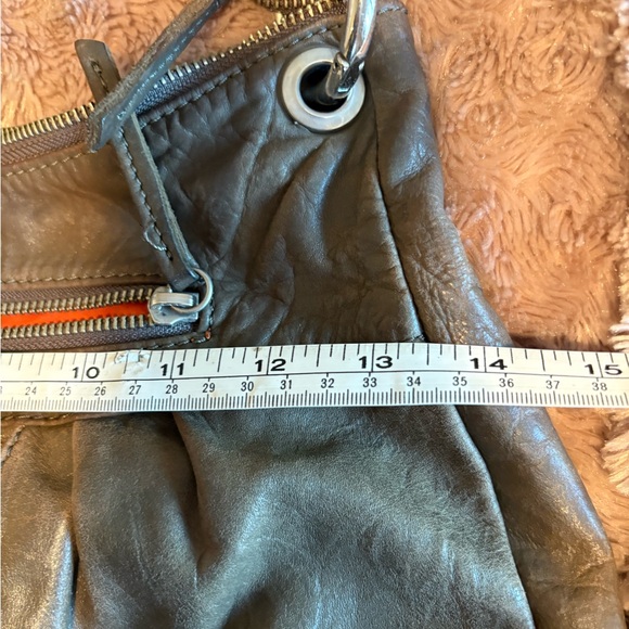 Tano Olive/Taupe Leather Shoulder Hobo Bag Many Zippers EUC - Picture 10 of 10
